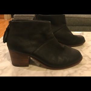 TOMS black booties size 7.5